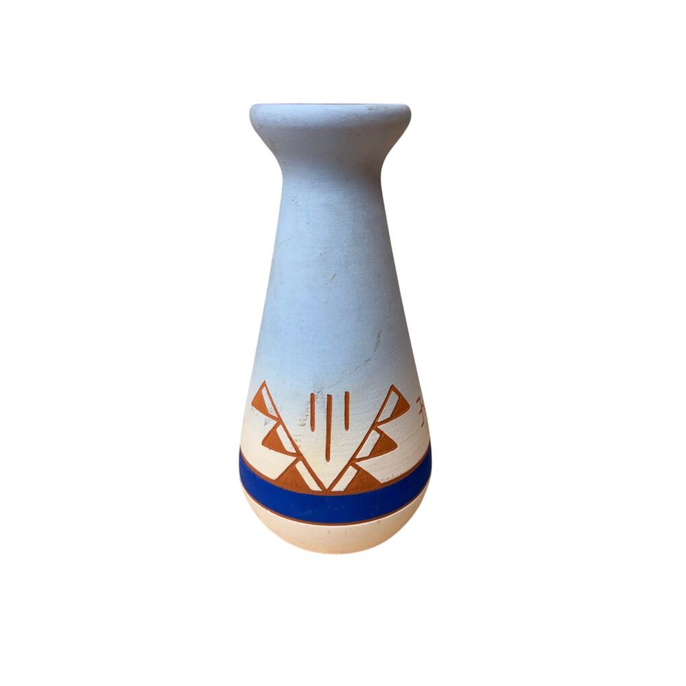 VTG NATIVE AMERICAN SIOUX ART POTTERY *SIGNED EAGLEHAWK* APPROX 7"